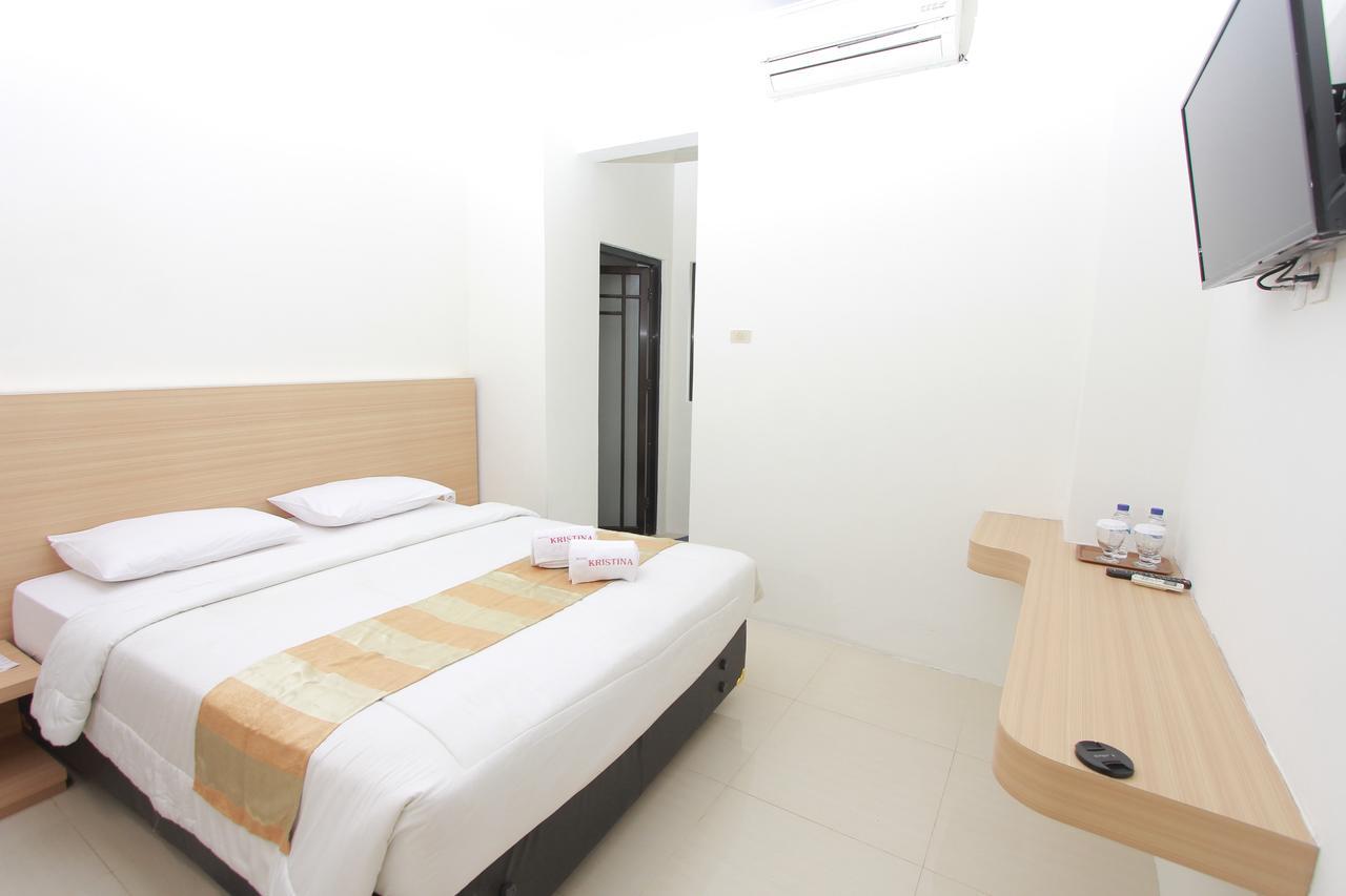 Hotel Kristina Malioboro Yogyakarta Exterior photo
